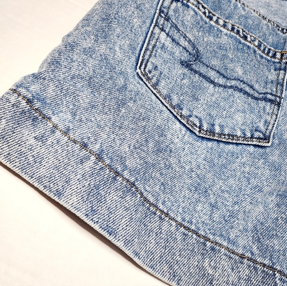 American Eagle Denim Shorts - Picture 8 of 8